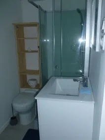 Studio near all amenities and beaches - Image 3