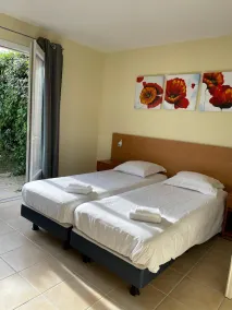 Villa in Countryside with Private Garden - Image 5