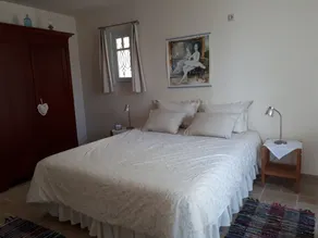 Retraite exceptionnelle avec piscine et vue fantastique sur la mer et les montagnes - Image 3