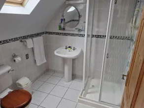 Villa Rose - Sleeps 2 & Stunning Seaside Views - Image 3