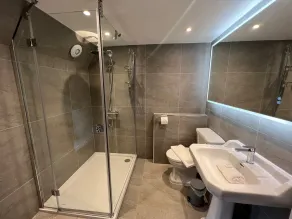 6 Bed, 4 Bath House in the Cotswolds with Wood Fired Hot Tub. Sleeps 11-14 - Image 4