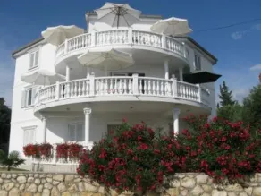 Studio flat with terrace and sea view Barbat, Rab (AS-16816-a) - Image 3