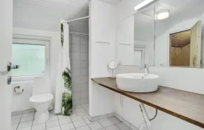 Lovely home in Græsted with kitchen - Image 3