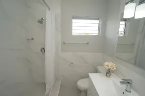 BLUE HAVEN 1- STUDIO CONDO near BEACHES W/POOL - Image 3