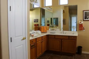 Family Oasis: Pool, Jacuzzi, 5 BR, Basketball Court & Desert Access! - Image 5
