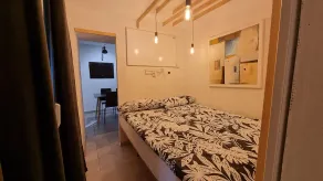 Apartment with terrace - Image 4