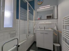 Charming apartment with terrace and garden, perfect for 4 people, in Barbezieux - Image 3