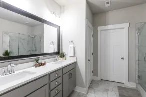 Spacious One Level Ranch Style Luxury Townhouse - Image 3