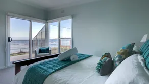 180 degree views of the fabulous East Beach - Image 5