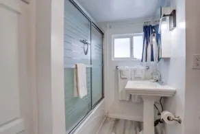 Rockaway Cottage - Image 4