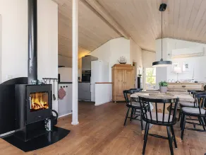 Luring Holiday Home in Poljana With Sea Nearby - Image 5