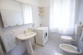 Uafhængig villa på øen Elba omgivet af grønne omgivelser med en smuk udsigt - Image 3