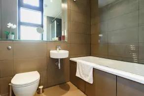 Spacious 2 Bd Apt w/Fast Wifi+CableTV+Audio System - Image 3