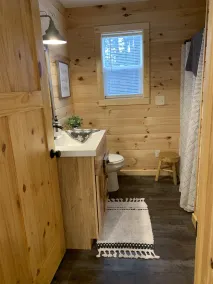 Modern Cabin located between Grindstone and Lac Courte Oreilles - Image 2