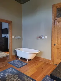 Haven Point is Spacious and Great for Families.  2nd floor apartment. - Image 3