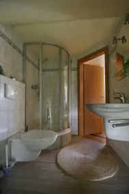 Apartment 2 (OG) - Apartment in historic farmhouse - Image 3