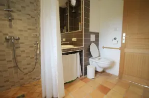 Comfortable cottage with enclosed garden in  an authentic Castelnau Gascon - Image 5