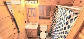 *Little Betsy cabin on Lake Superior sandy beach & EV Charger* - Image 4