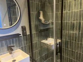 Double room with bathroom - Image 3