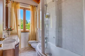 Casa Maddalena Private Beach, 2BR Sleeps 4 - Happy Rentals - Image 2