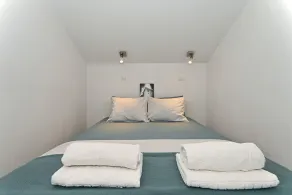 KAMBELOVAC 2 - stylish & cozy apartment for up to 4 persons, 150m from a beach - Image 3