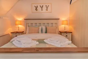 Charming Thatched Cottage in Alcombe, No Deposit - Image 3