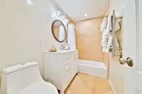 Ev charger, Jacuzzi, Pool, Sonos, 5 min walk Beach, 8 min drive to Legoland, - Image 3