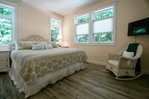 Traverse City Area !! Serenity Woods Cottage ved Birch Point, Honor MI - Image 5