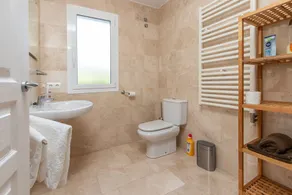 Villa 'Golf' with Mountain View, Wi-Fi and Air Conditioning - Image 5