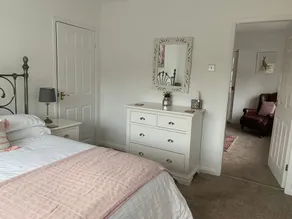 Green Acres apartment set in rural countryside. Sleeps 2 - Image 5