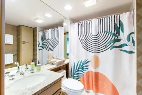 Modern escape with amazing views, pool/hot tub access, & sound system - Dogs OK - Image 2