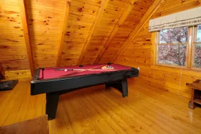Red Fox Inn: Cozy Up in the Smokies - Image 3