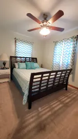 Family/pet  friendly 3 bdrm home Sleep 6 fish cleaning area and boat parking - Image 4