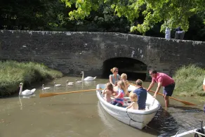 Waterside cottage in a  magical setting on the Salcombe Estuary (sleeps 6) - Image 2