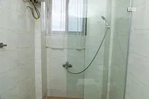 Washington Court - Executive One-Bedroom Furnished Apartment - Image 3