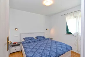 Holiday home with a/c - Image 4