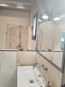 VILLA SPAZIOSA RISTRUTTURATA MOLTO ACCOGLIENTE DI PIENO PIENO IN UN PARCO SPORTIVO CON PISCINA - Image 3