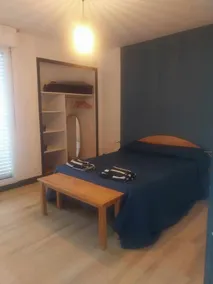 LOVELY APARTMENT ON THE FIRST FLOOR OF A HOUSE - Image 4