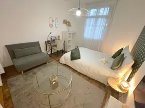 🌟 STUDIO ESCALE🌟 20 min from Paris, 200m from RER A station - Image 2
