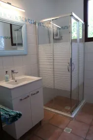 Secluded traditional greek house with pool, sleeps 4+2,panoramic views of sunset - Image 3