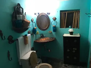 Luxury Vacation Suite/Free WIFI/Incredibly Private - Gated - Image 3