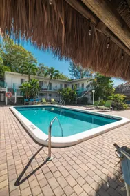 Green Island Inn - Image 5