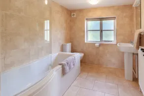 The Cow Barn - sleeps 6 guests  in 3 bedrooms - Image 4