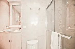 Prestige Luxury Beachside Villa, Antibes Ramparts, Stunning Views - Image 4
