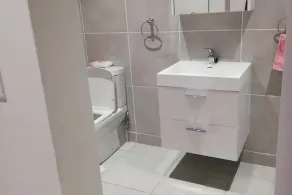 Remarkable 3-Bed Apartment in Fourways Sandton - Image 3