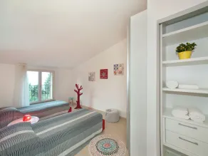 Sunny Stay in Tavullia Hills - Image 5