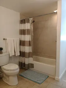 Maison de plage rénovée proche de tout, à quelques minutes de Boston - Image 4