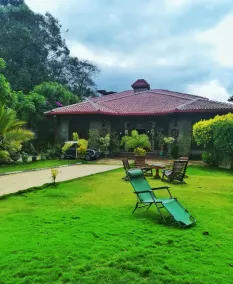 MF Holiday Bungalow - Image 4