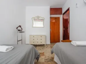 Apt 3 rooms Historic Center Seville. 6px. A / C. WFI - Image 5