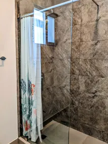 BRAND NEW VILLA IN GOLF COMMUNITY / POOL/ BRACH - Image 4